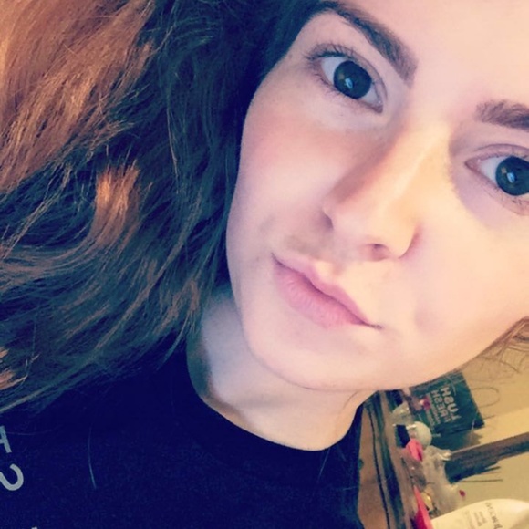 Meet your Posher, Baylie - Picture 2 of 2